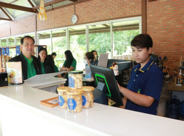 เยี่ยมชมโรงงานแปรรูปสับปะรดลูกหลานเกษตรกรกลับบ้านและตรวจเยี่ยม ติดตาม แนะนำ การดำเนินการสหกรณ์โคนมเชียงราย ... พารามิเตอร์รูปภาพ 2
